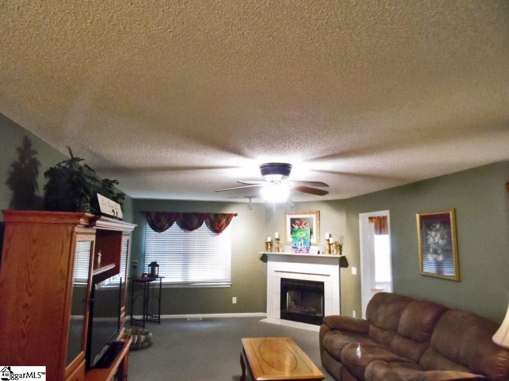 1083 Alexander Road Taylors, SC 29687 - Photo 8 of 29 Gallery Image 8