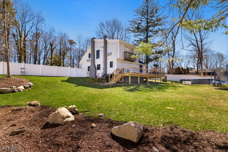 208 Annisquam Road Vernon, NJ 07422 - Photo 16 of 37