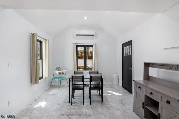 $459,000 | 208 Annisquam Road, Vernon, NJ 07422