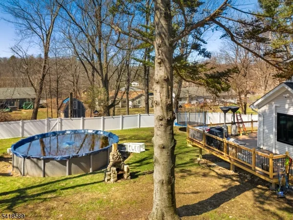 $459,000 | 208 Annisquam Road, Vernon, NJ 07422