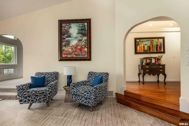 $518,900 | 173 Lake Indian Hills Circle, Carbondale, IL 62902