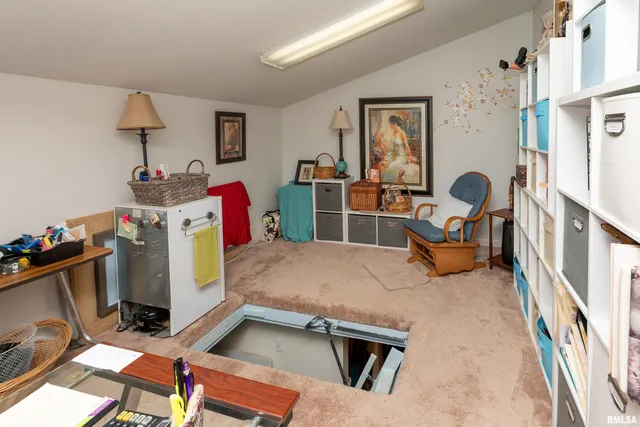 $518,900 | 173 Lake Indian Hills Circle, Carbondale, IL 62902