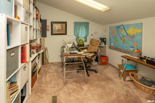 $518,900 | 173 Lake Indian Hills Circle, Carbondale, IL 62902