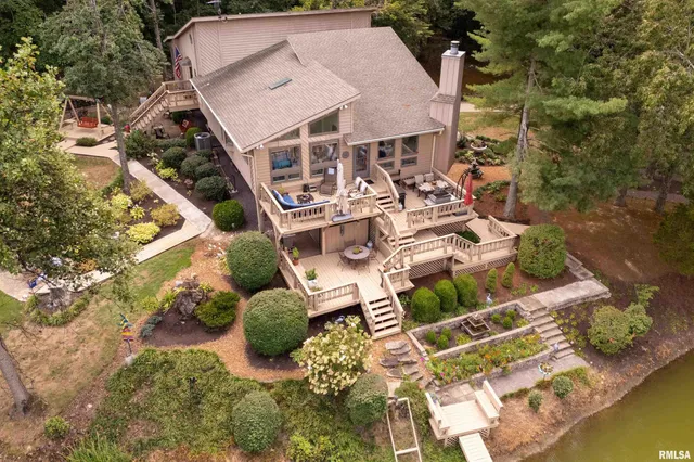 $518,900 | 173 Lake Indian Hills Circle, Carbondale, IL 62902