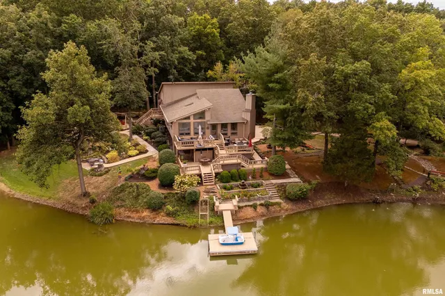 $518,900 | 173 Lake Indian Hills Circle, Carbondale, IL 62902