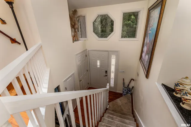 $518,900 | 173 Lake Indian Hills Circle, Carbondale, IL 62902