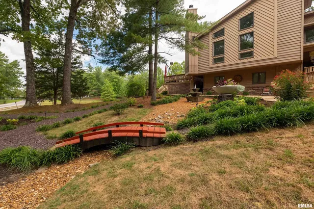 $518,900 | 173 Lake Indian Hills Circle, Carbondale, IL 62902