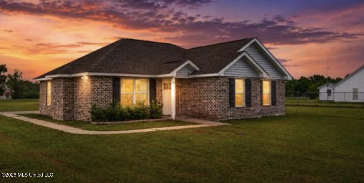 6 Hawthorne Road Picayune, MS 39466 - Photo 2 of 32 IMG_2646