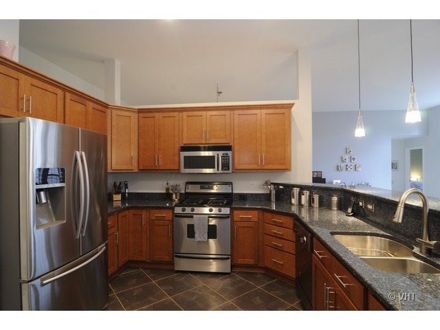 162 South Pleasant Road Lake Zurich, IL 60047 - Photo 3 of 25 Gallery Image 3
