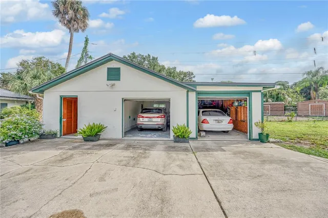 $629,000 | 115 Sunset Point Road, East Palatka, FL 32131