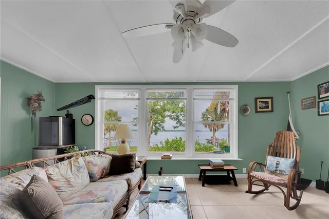 $629,000 | 115 Sunset Point Road, East Palatka, FL 32131