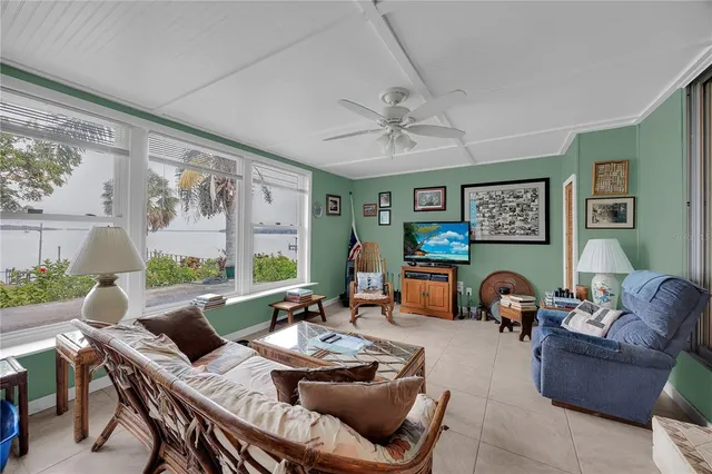 $629,000 | 115 Sunset Point Road, East Palatka, FL 32131