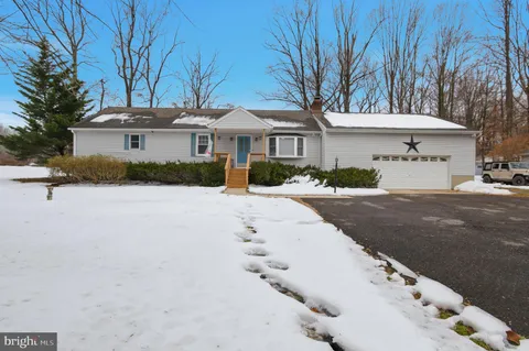 $720,000 | 1746 Underwood Road, Crofton, MD 21114