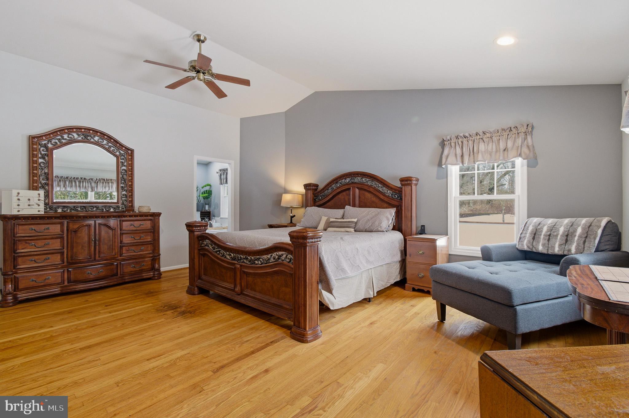 1746 Underwood Road Crofton, MD 21114 - Photo 23 of 56 Primary Suite