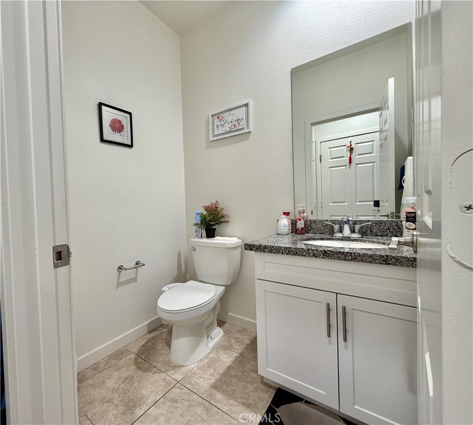 4248 Vermillion Court Riverside, CA 92505 - Photo 8 of 25