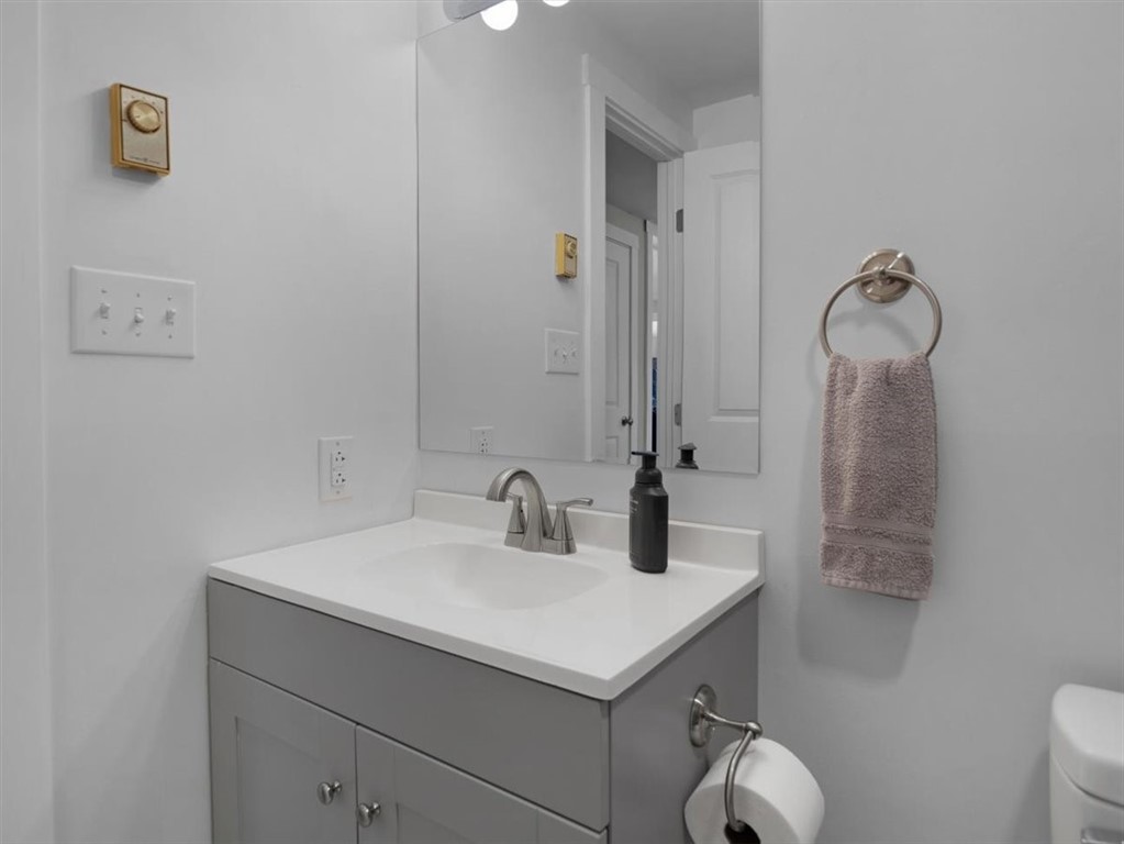 3000 Ryder Road Arcadia, NY 14513 - Photo 18 of 36 Guest bath