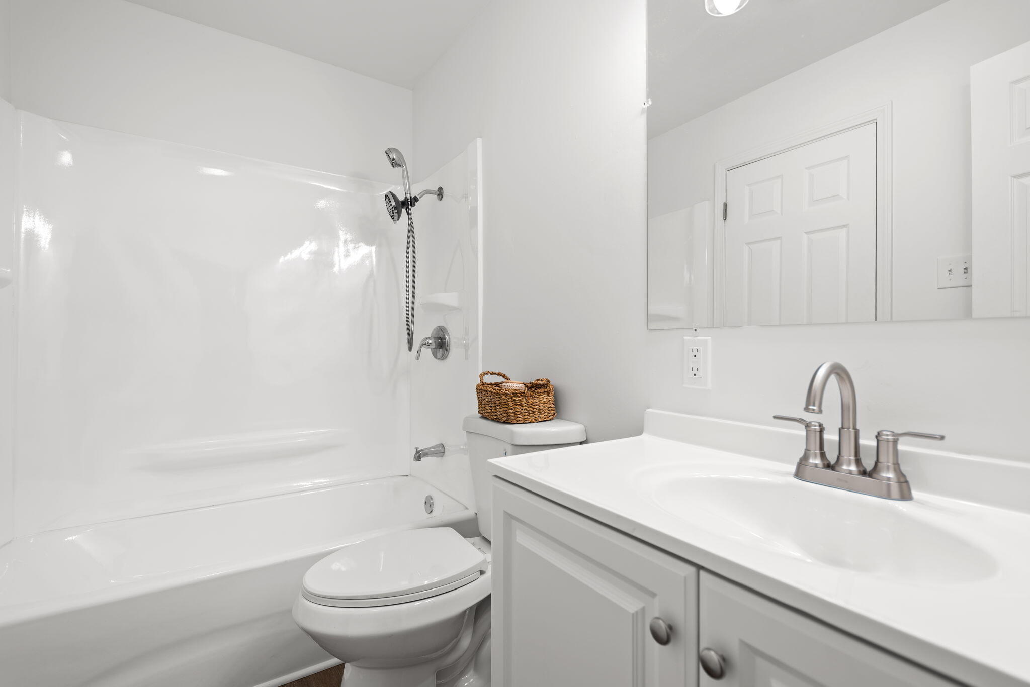 766 Fremont Road Valparaiso, IN 46385 - Photo 17 of 20 2048x1367