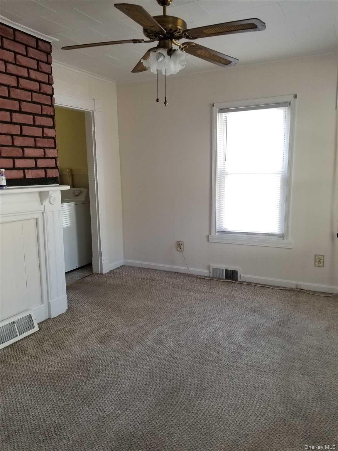 24 Lagrange Avenue Poughkeepsie, NY 12603 - Photo 6 of 10 Dining/Bonus Room