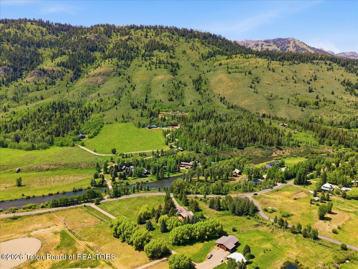2450 North Fish Creek Road Wilson, WY 83014 - Photo 37 of 40 11-15 - 2450 Fish Creek Rd