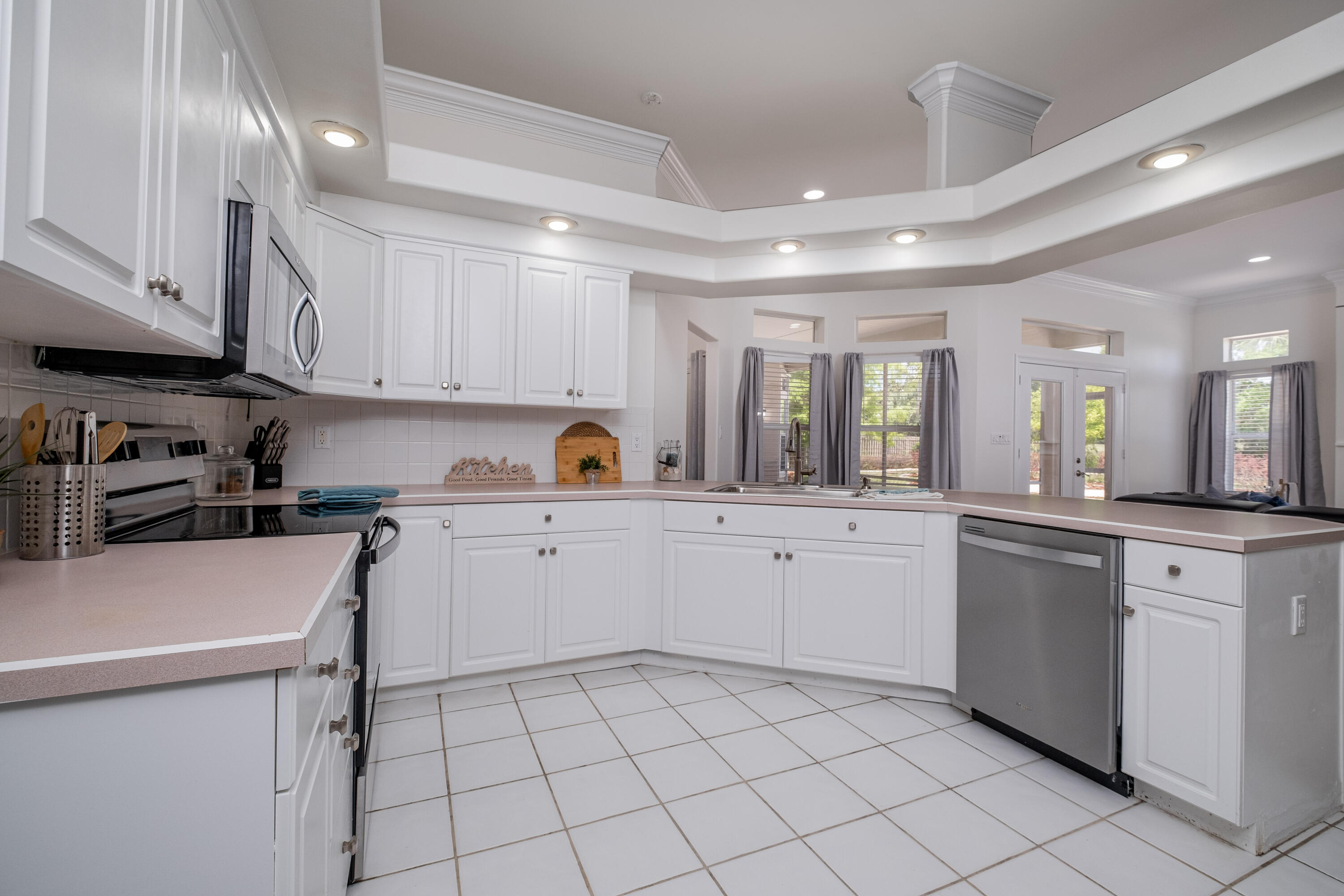 38 Kristin Cove Destin, FL 32541 - Photo 25 of 57 a kitchen with sink and cabinets