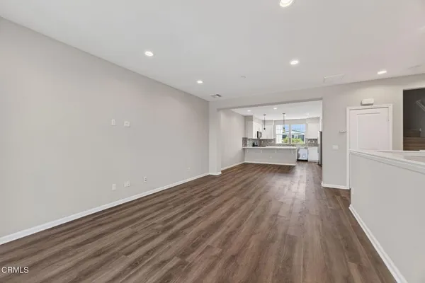 $759,900 | 1952 South Victoria Avenue, Oxnard, CA 93035
