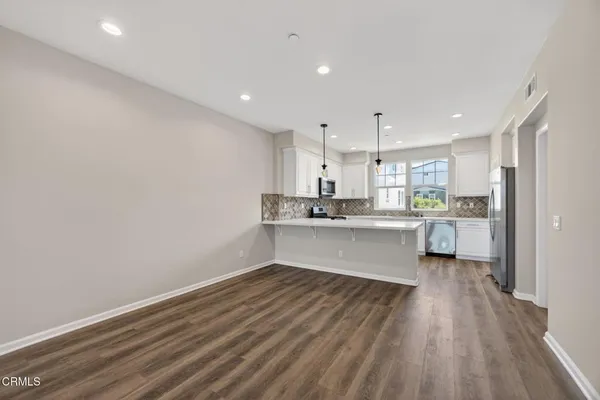$759,900 | 1952 South Victoria Avenue, Oxnard, CA 93035