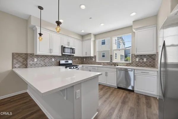 $759,900 | 1952 South Victoria Avenue, Oxnard, CA 93035