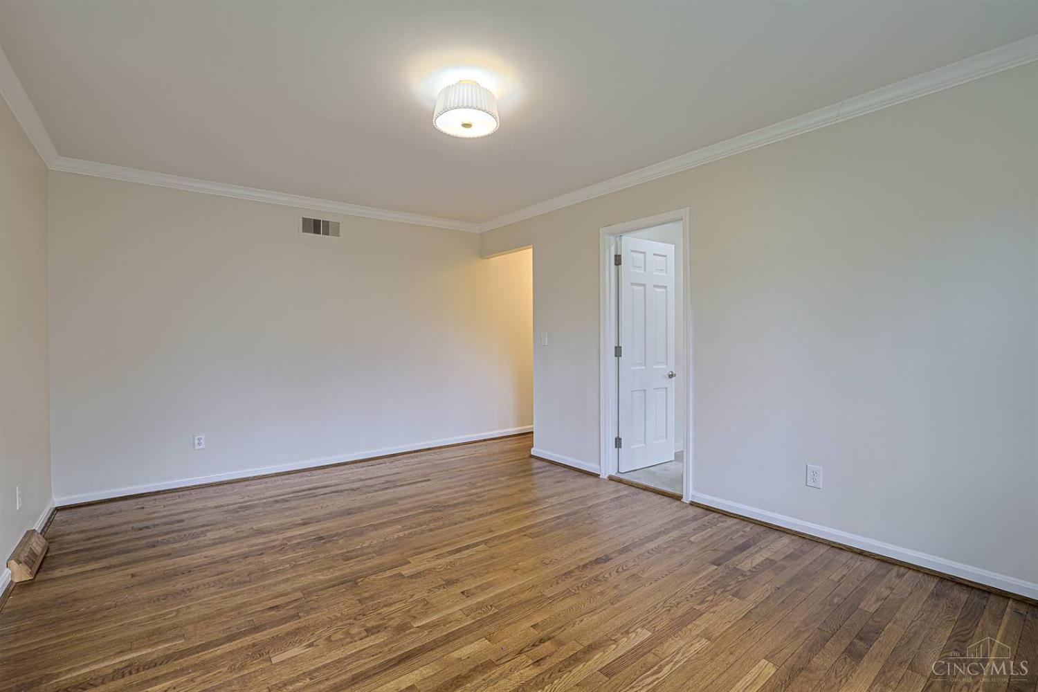 7811 Shawnee Run Road Cincinnati, OH 45243 - Photo 27 of 71