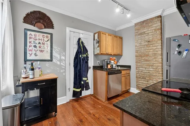 $1,500 | 3909 Coliseum Street, Unit 3909, New Orleans, LA 70115