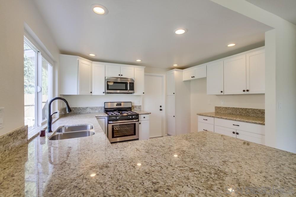 9636 Derald Road Santee, CA 92071 - Photo 8 of 17 Gallery Image 8
