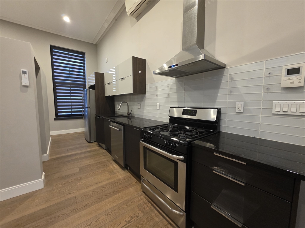 407 Dudley Street, Unit 4 Boston, MA 02119 - Photo 1 of 5