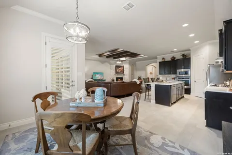$815,000 | 244 Wentworth, Spring Branch, TX 78070