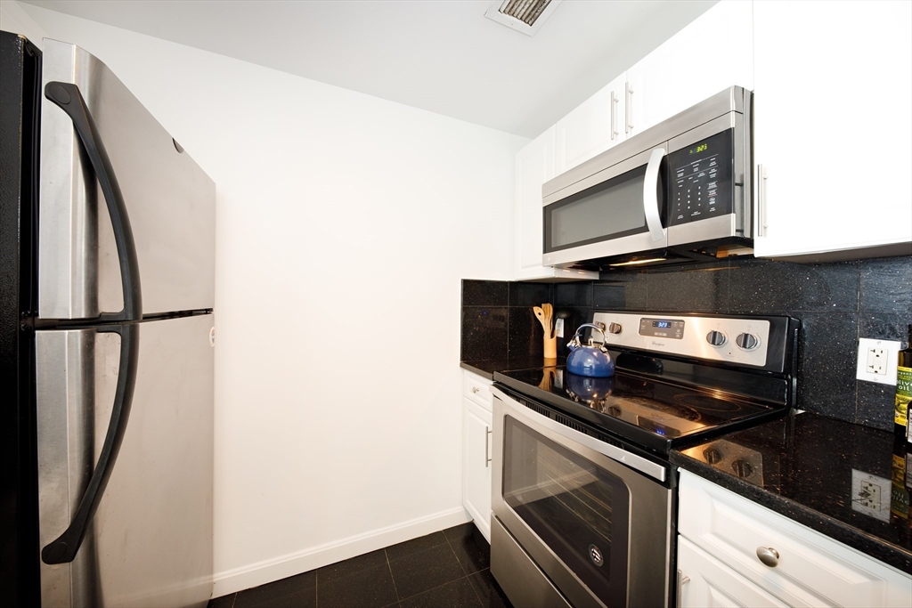 10 Museum Way, Unit 1027 Cambridge, MA 02141 - Photo 10 of 21