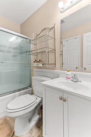 $94,900 | 38250 Fairway Court, Unit 69B, Clinton Township, MI 48038