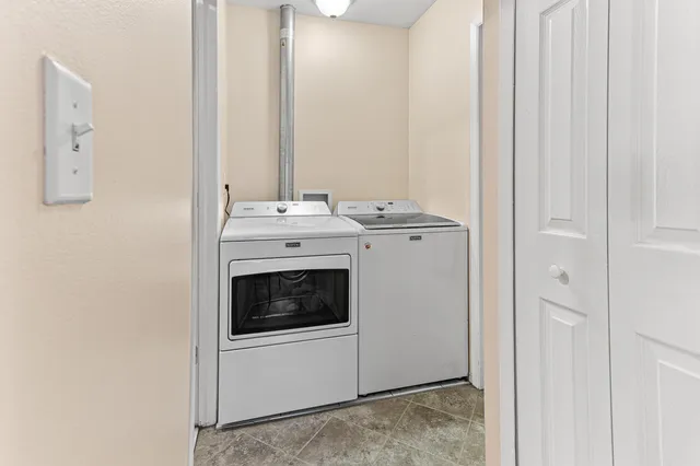 $94,900 | 38250 Fairway Court, Unit 69B, Clinton Township, MI 48038