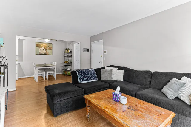 $94,900 | 38250 Fairway Court, Unit 69B, Clinton Township, MI 48038