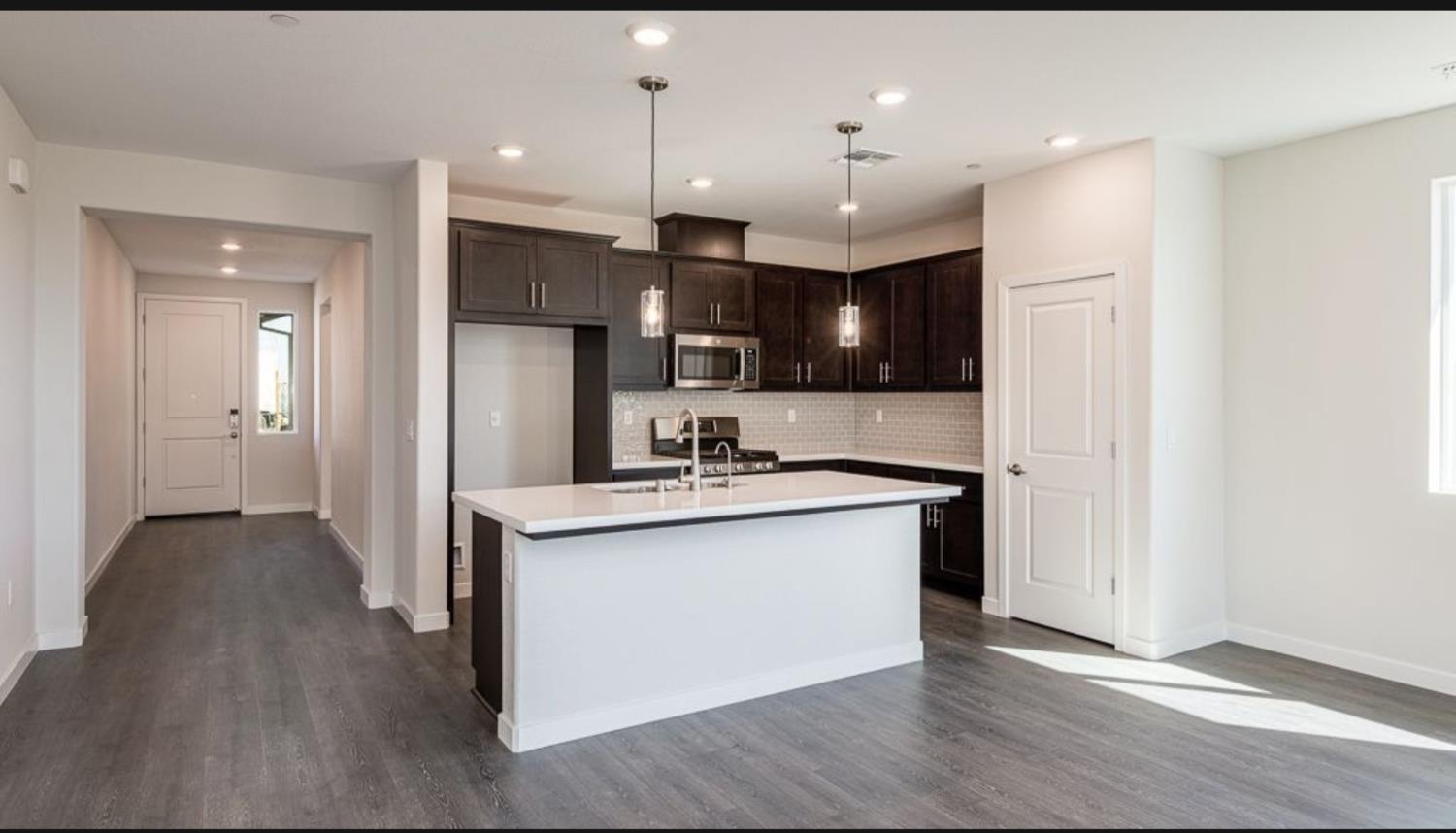 994 Shearwater Road Lathrop, CA 95330 - Photo 6 of 6 Gallery Image 6