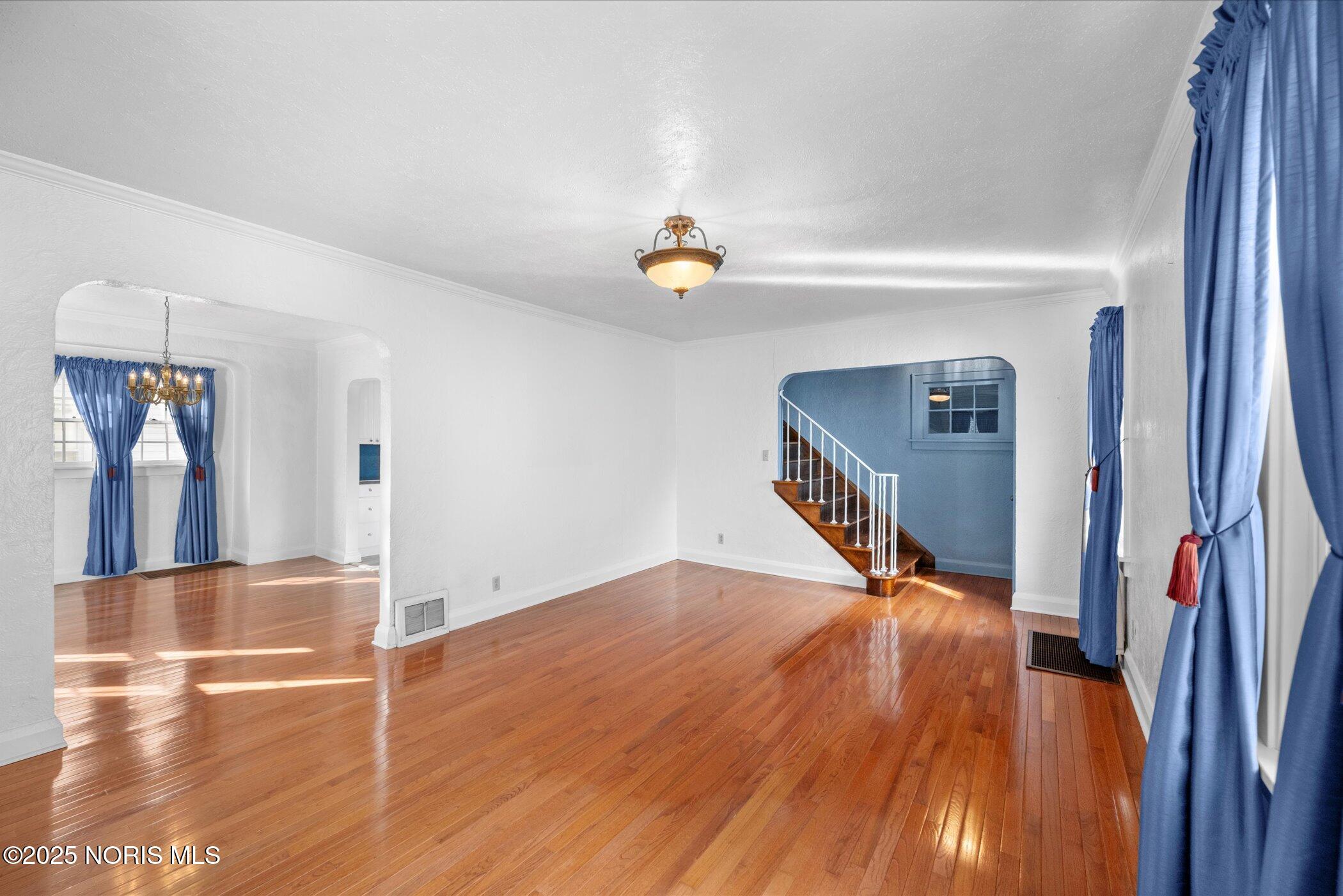 3215 Goddard Road Toledo, OH 43606 - Photo 8 of 32 08-DSC_1157