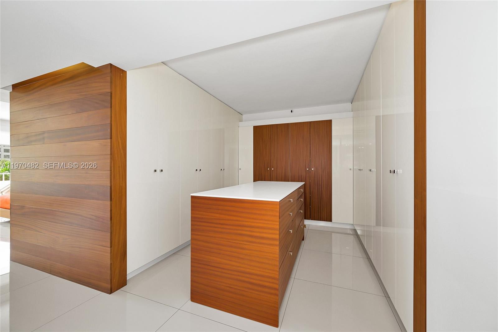 199 Ocean Ln Drive, Unit 401 Key Biscayne, FL 33149 - Photo 18 of 38