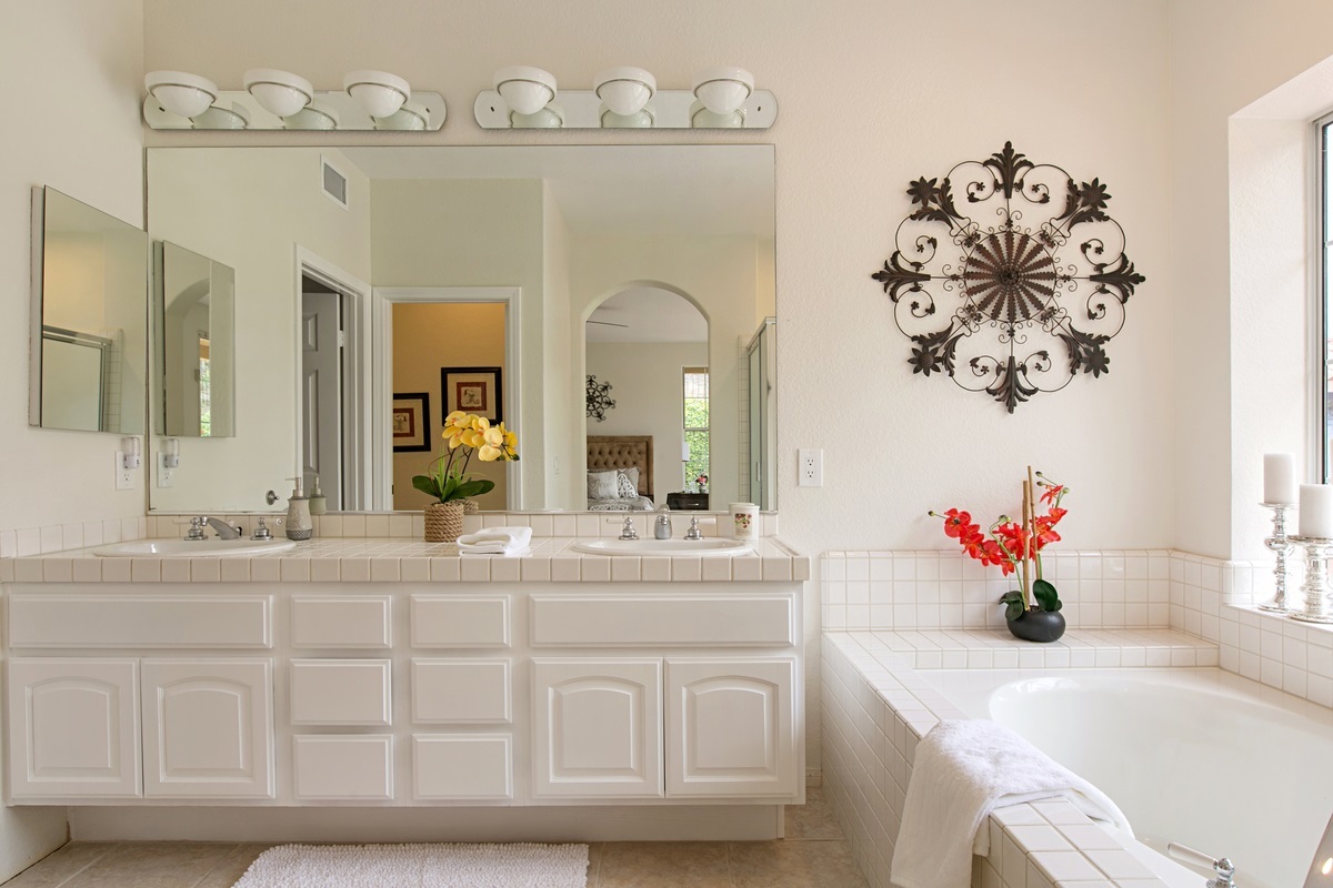 2020 Ridgecrest Place Escondido, CA 92029 - Photo 14 of 25 Gallery Image 14