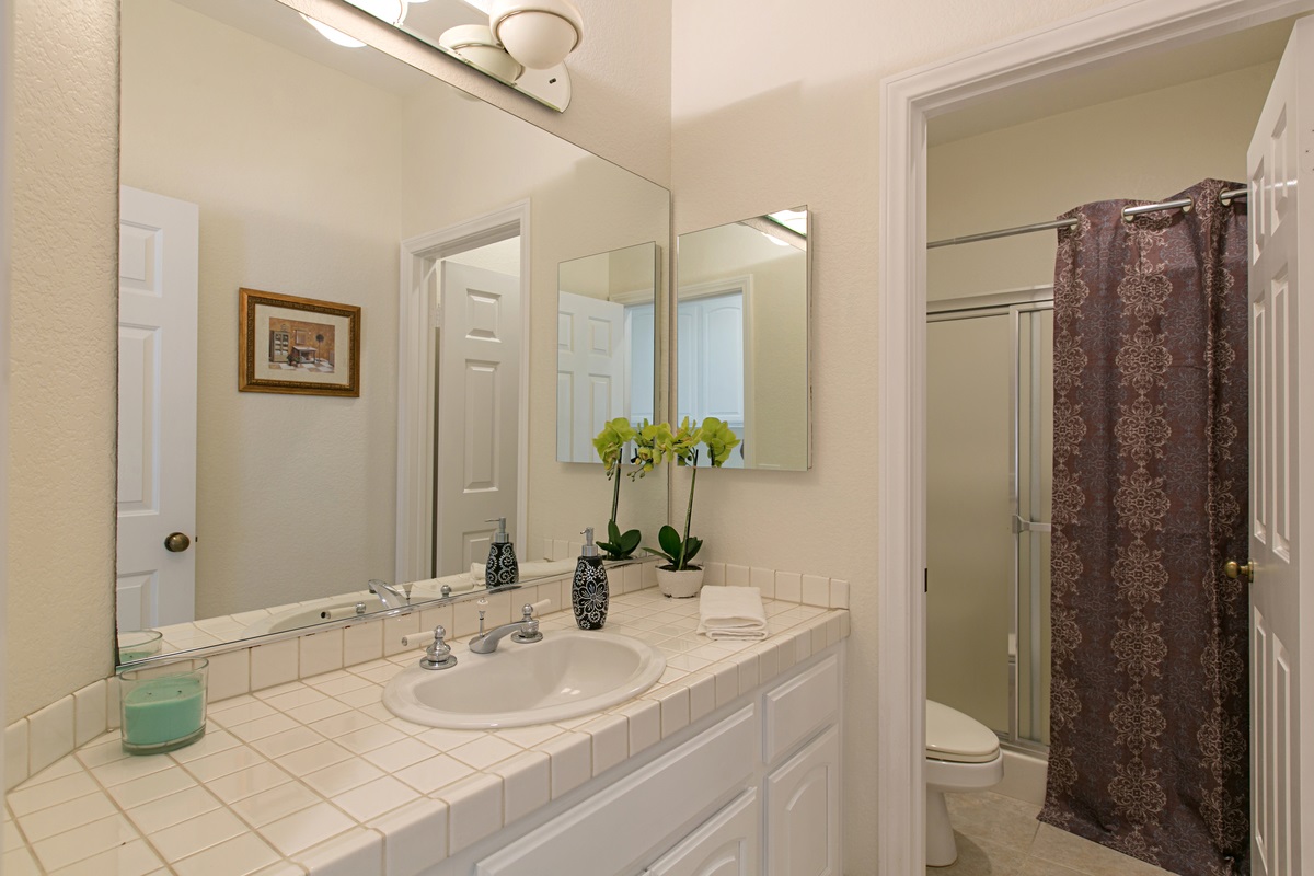 2020 Ridgecrest Place Escondido, CA 92029 - Photo 16 of 25 Gallery Image 16