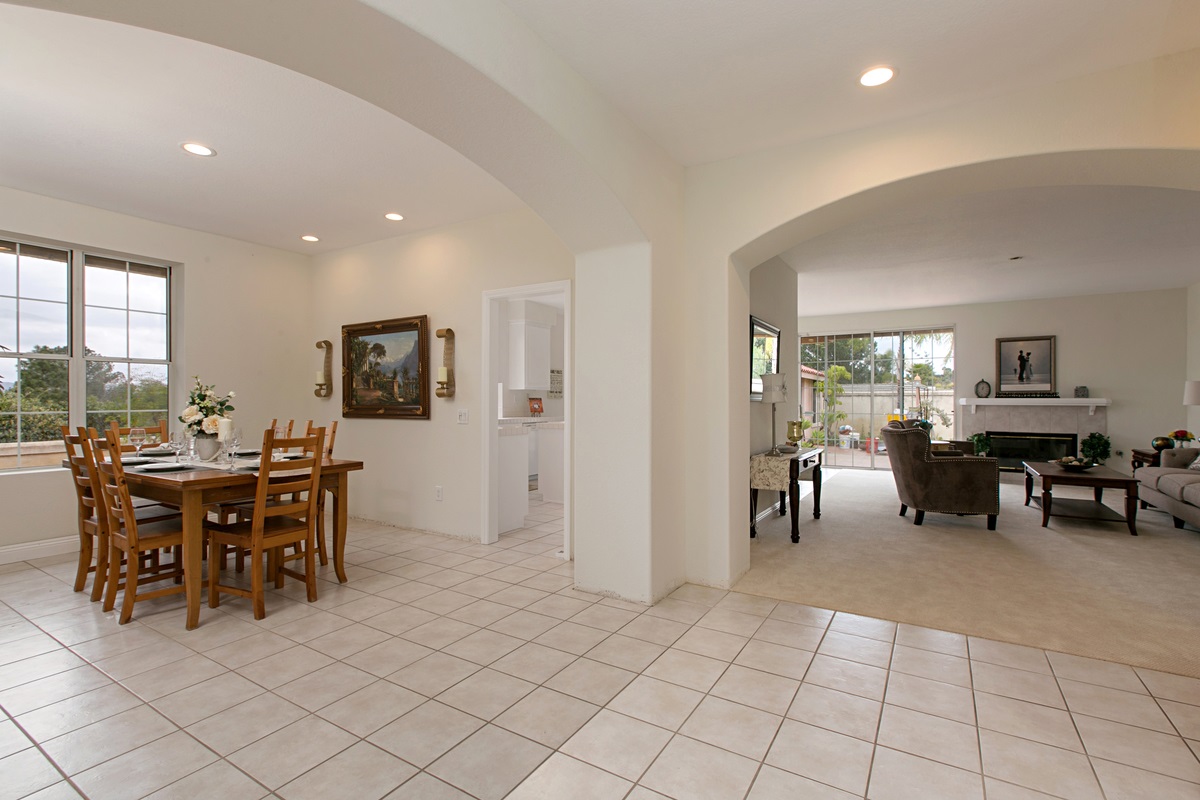 2020 Ridgecrest Place Escondido, CA 92029 - Photo 5 of 25 Gallery Image 5