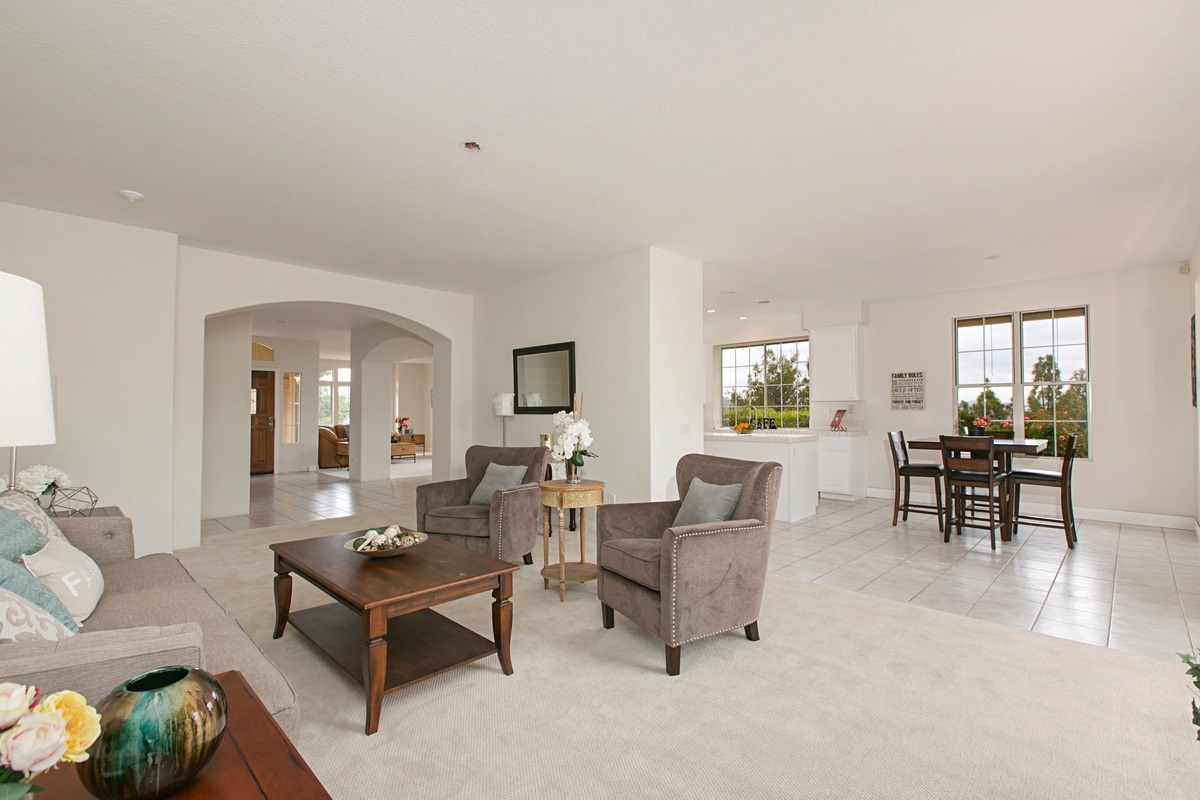 2020 Ridgecrest Place Escondido, CA 92029 - Photo 7 of 25 Gallery Image 7