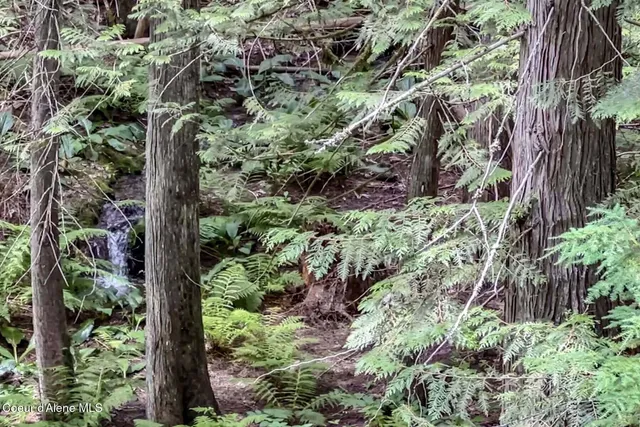 $900,000 | 111 Wrenco Loop, Sandpoint, ID 83864