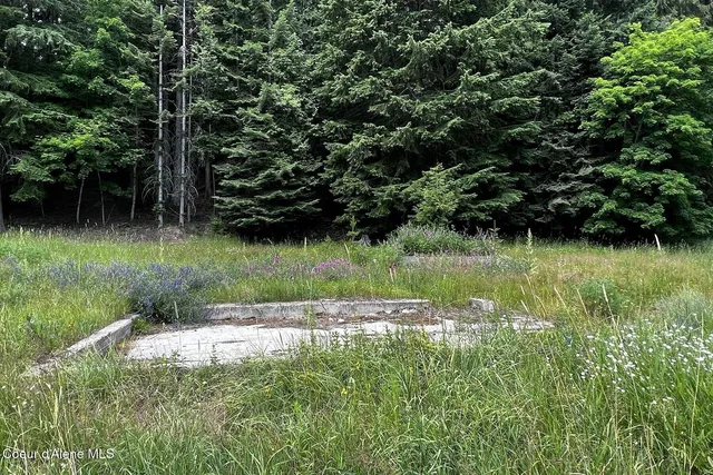 $900,000 | 111 Wrenco Loop, Sandpoint, ID 83864