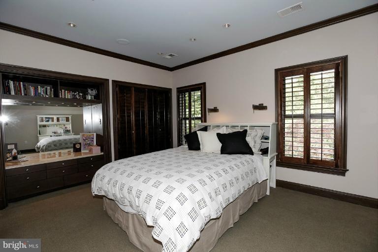 1344 Kirby Road McLean, VA 22101 - Photo 5 of 29 Bedroom