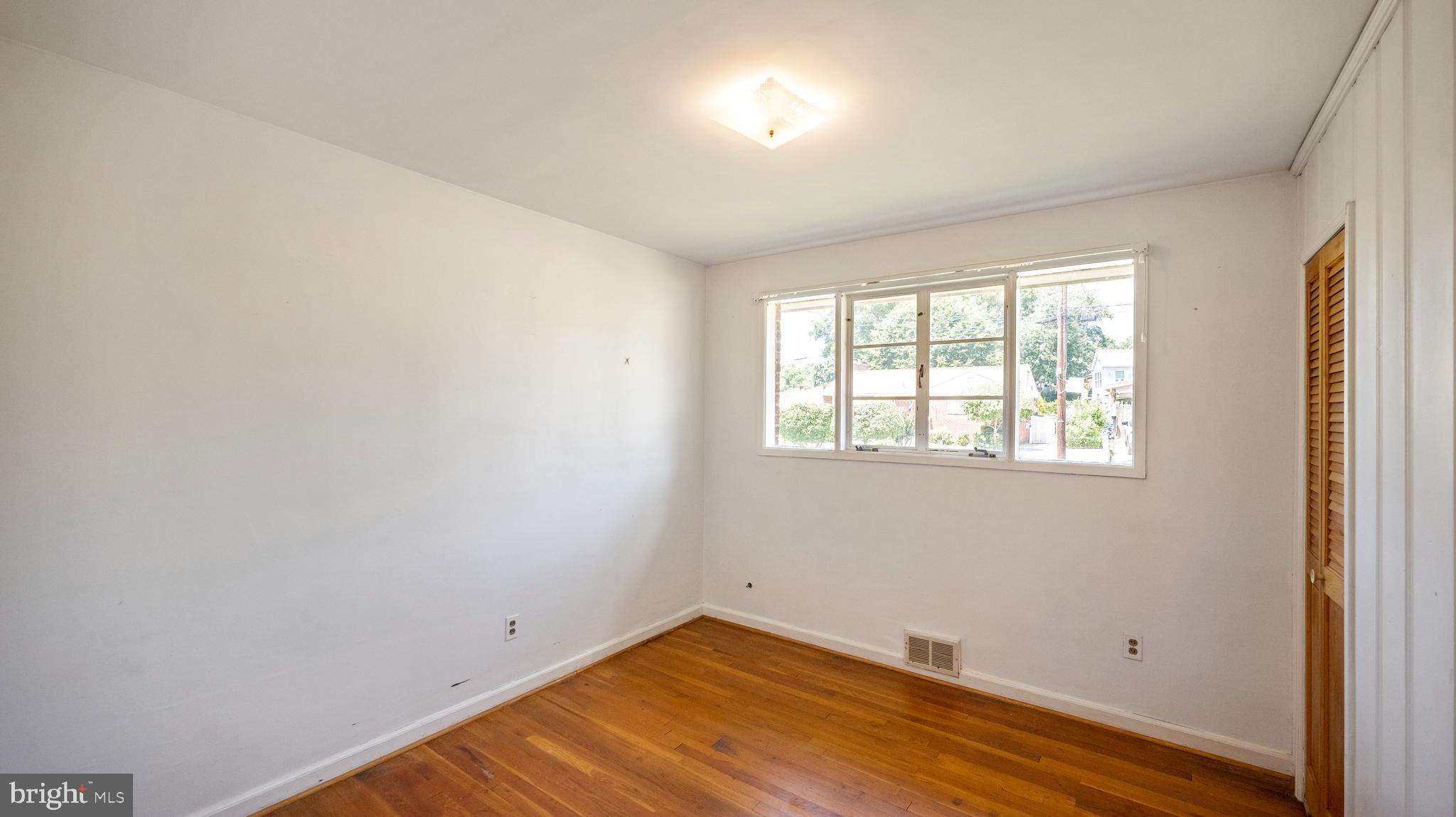 10403 Brunswick Avenue Silver Spring, MD 20902 - Photo 13 of 36 Gallery Image 13