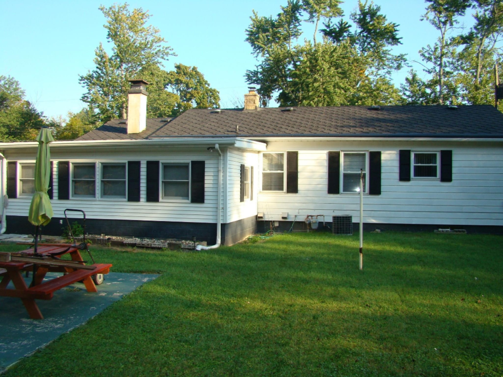 200 Elmside Road Benton Harbor, MI 49022 - Photo 41 of 49 DSC04165