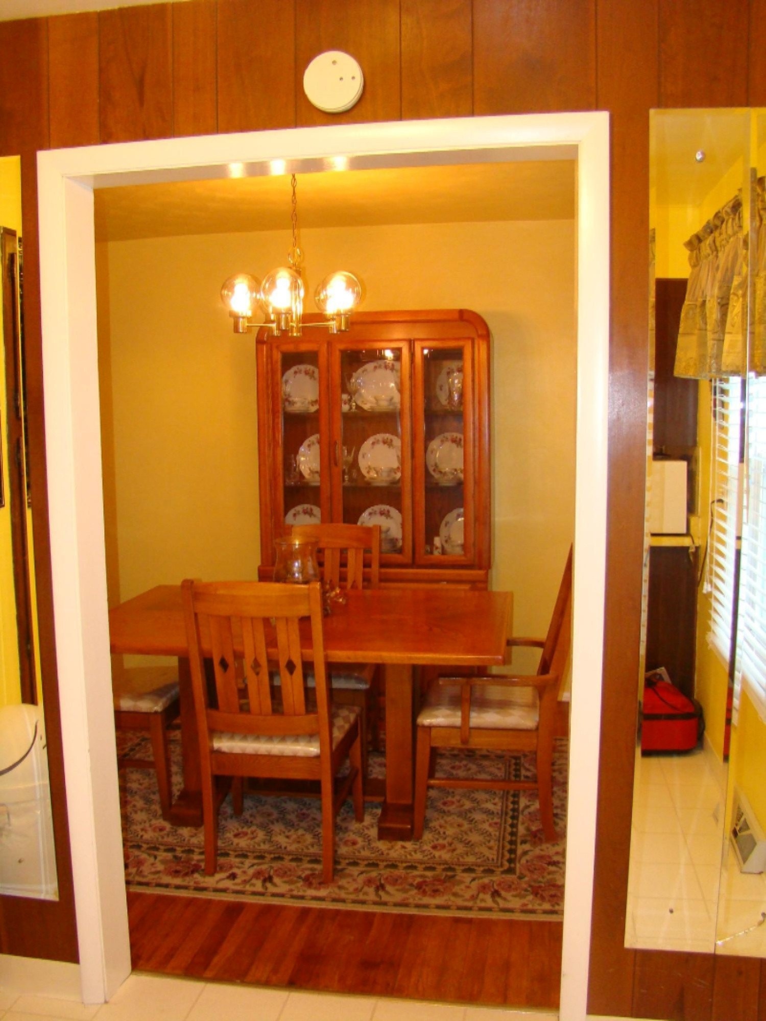 200 Elmside Road Benton Harbor, MI 49022 - Photo 5 of 49 DSC04122