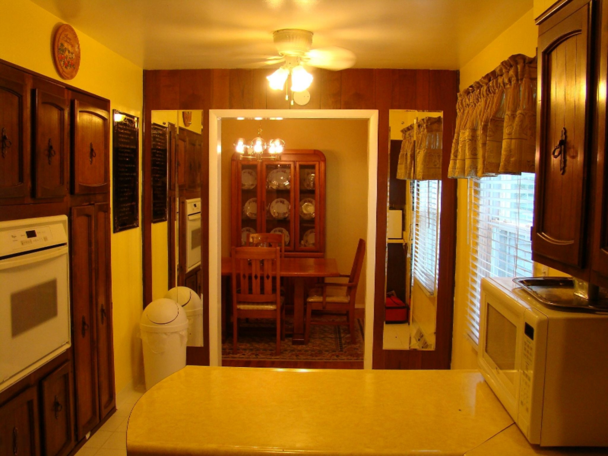 200 Elmside Road Benton Harbor, MI 49022 - Photo 6 of 49 DSC04123